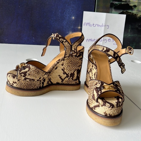 Celine made in Italy all over leopard print open toe size 7M(37) strappy wedges - Picture 16 of 17